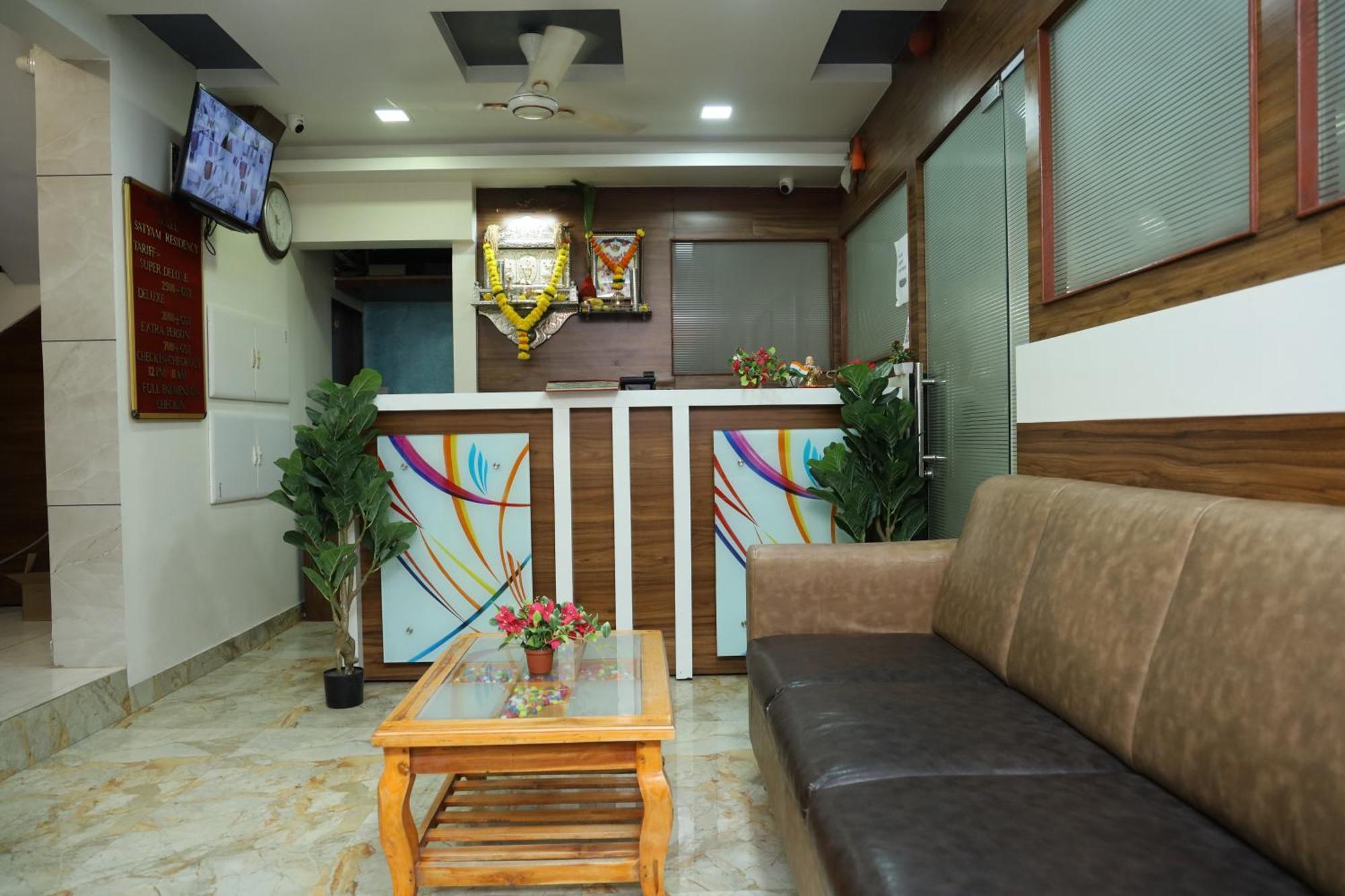 Hotel Satyam Residency Navi Mumbai Zewnętrze zdjęcie