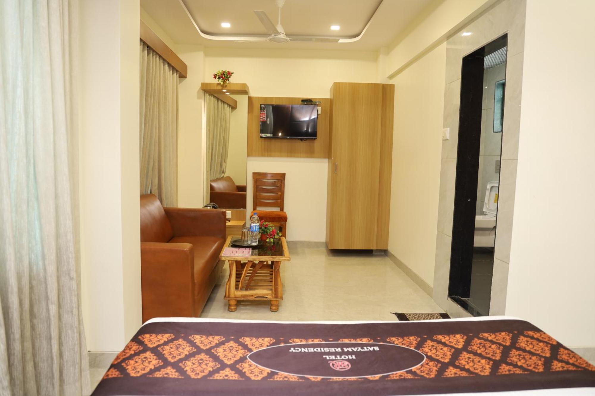 Hotel Satyam Residency Navi Mumbai Zewnętrze zdjęcie