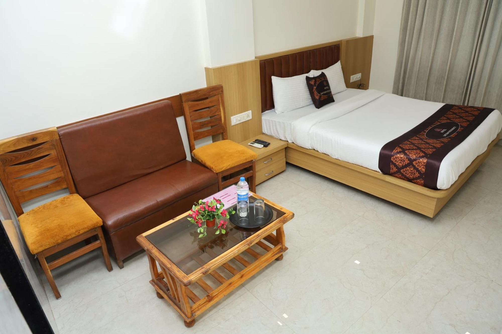 Hotel Satyam Residency Navi Mumbai Zewnętrze zdjęcie