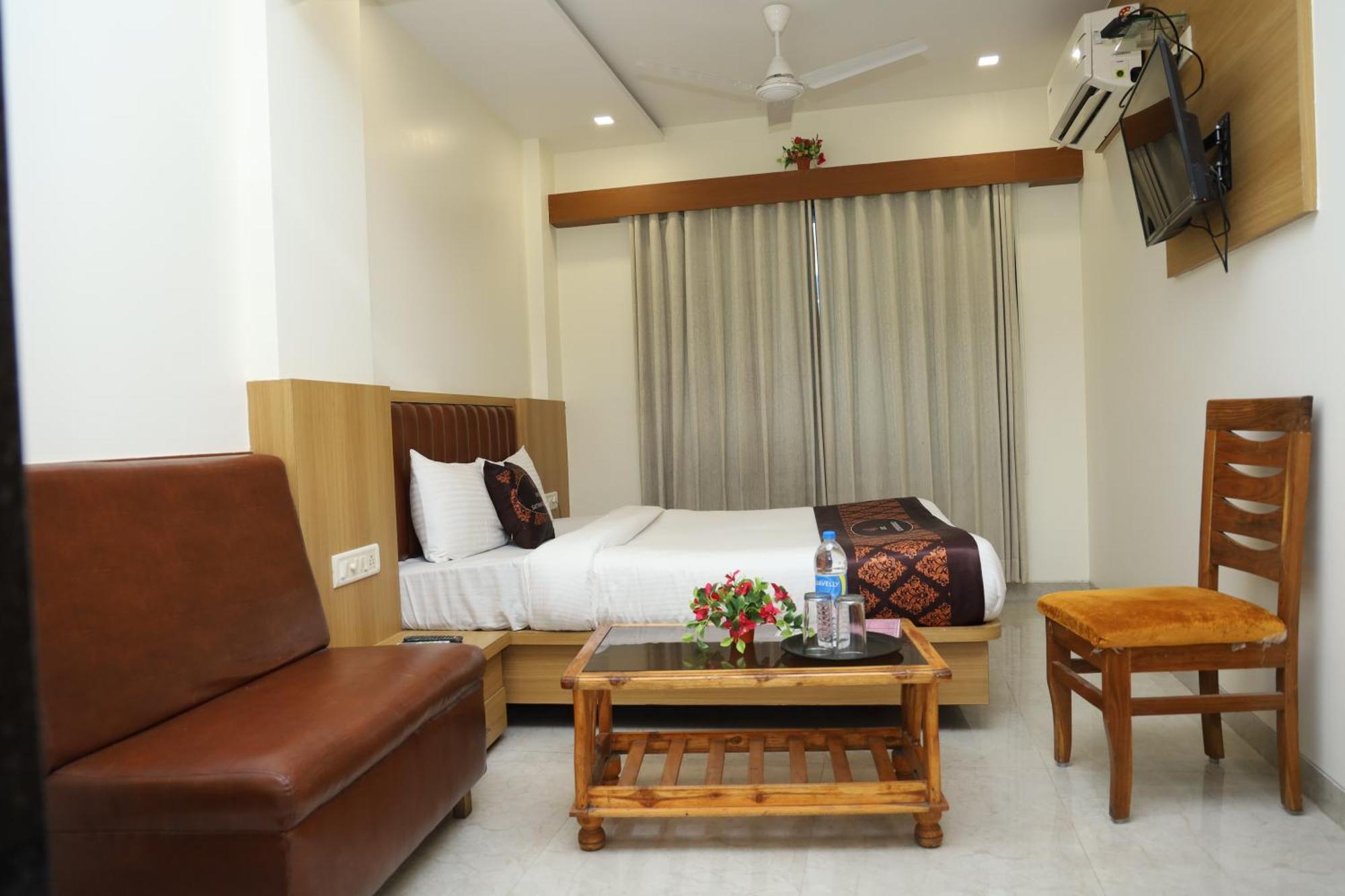 Hotel Satyam Residency Navi Mumbai Zewnętrze zdjęcie