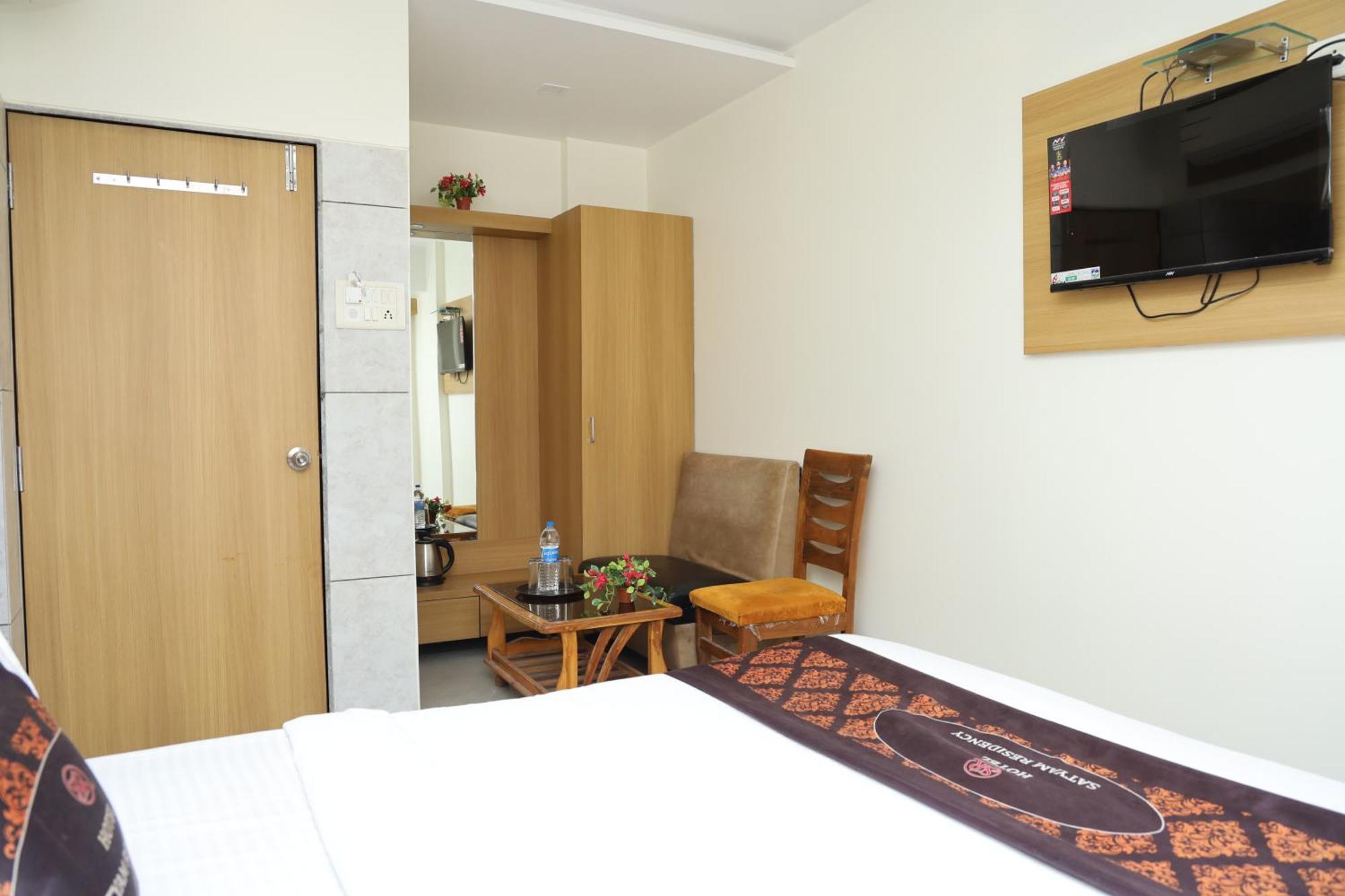 Hotel Satyam Residency Navi Mumbai Zewnętrze zdjęcie